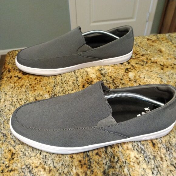 Cuater Travis Mathew Phenom Gray Canvas Casual Slip On Shoes 4MT113 Mens Size 13 main image 4